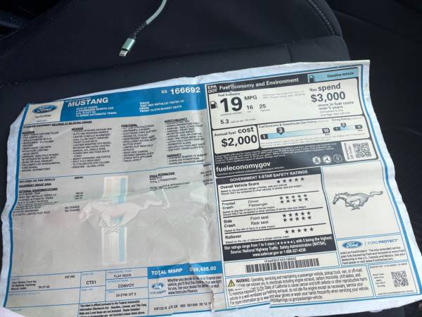 2019 Ford Mustang GT — photo 12