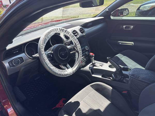 2019 Ford Mustang GT — photo 9