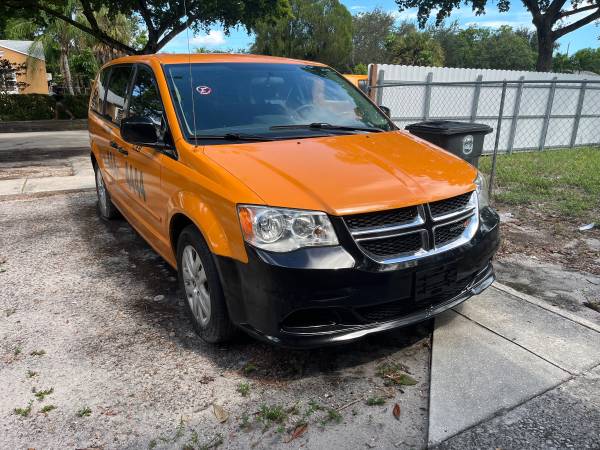2015 Dodge Grand Caravan SE Front-wheel Drive Passenger Van Automatic — photo 1