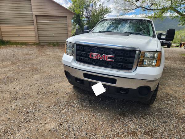 2012 GMC Sierra 2500hd Work Truck — photo 2