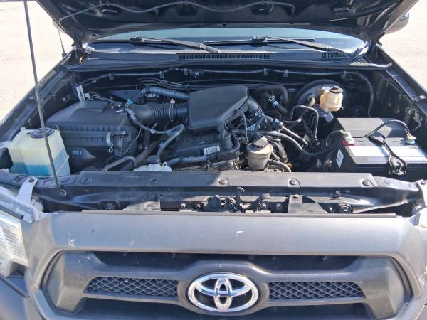 2014 Toyota Tacoma Base 4x4 Regular Cab 109.6 in. WB Automatic — photo 9