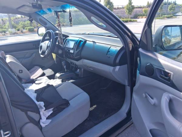 2014 Toyota Tacoma Base 4x4 Regular Cab 109.6 in. WB Automatic — photo 5