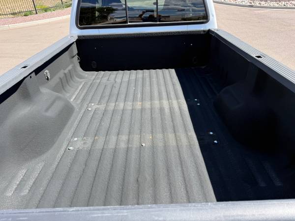 2002 Ford F 350 XL 4x4 SD Crew Cab 172 in. WB DRW HD Manual — photo 7