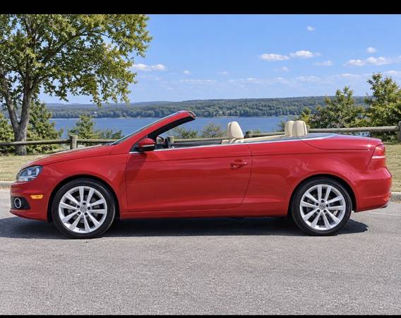 2012 Volkswagen EOS Lux 2dr Front-wheel Drive Convertible Automatic — photo 1