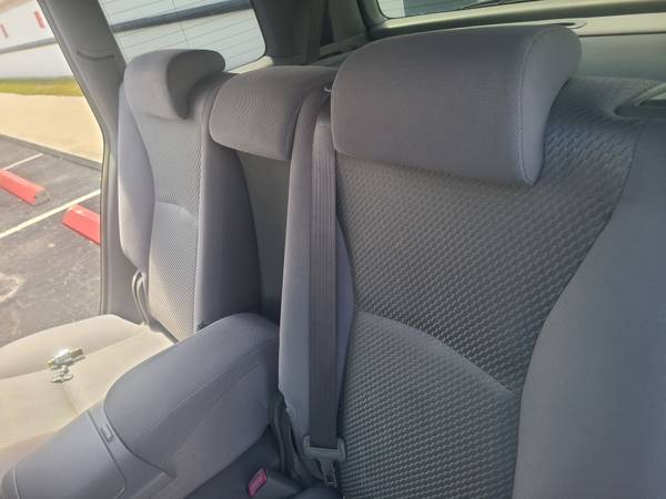 2006 Toyota Highlander Hybrid V6 4dr All-wheel Drive CVT — photo 4