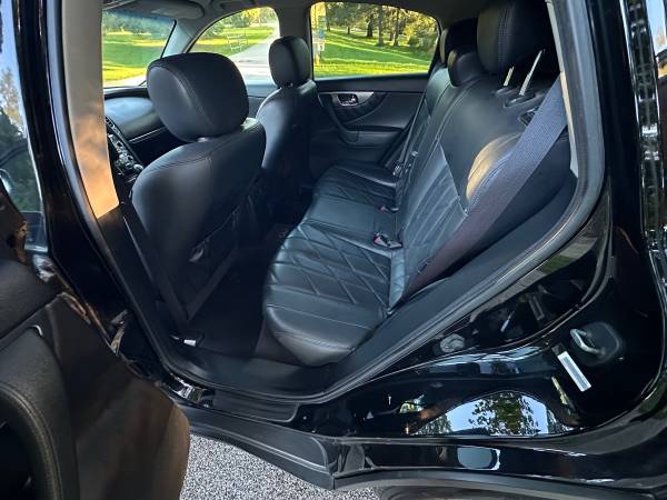 2009 Infiniti Fx35 Base 4dr 4x2 Automatic — photo 8