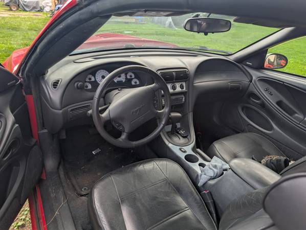2002 Ford Mustang GT 2dr Coupe Manual — photo 8