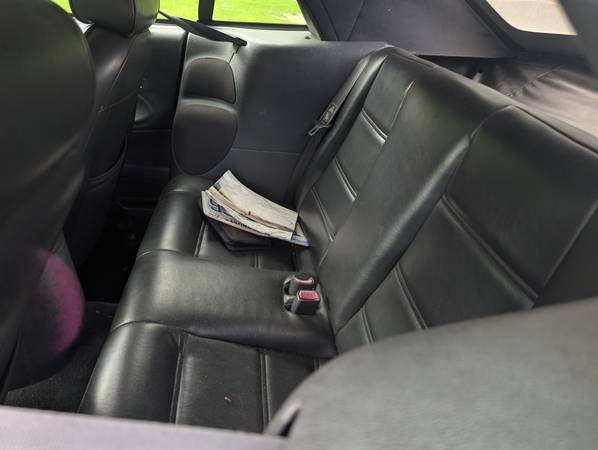 2002 Ford Mustang GT 2dr Coupe Manual — photo 10