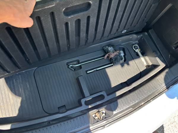 2008 Mazda Mazda5 Sport 4dr Wagon Manual — photo 11