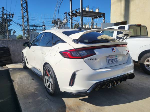 2023 Honda Civic Type R Base — photo 3