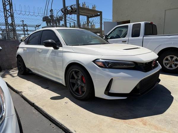 2023 Honda Civic Type R Base — photo 6