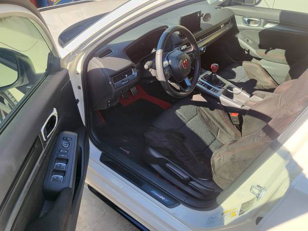 2023 Honda Civic Type R Base — photo 8