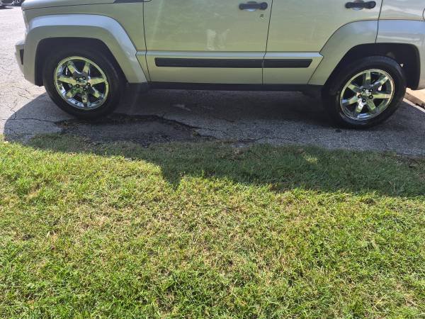 2009 Jeep Liberty Limited Edition 4dr 4x4 Automatic — photo 9