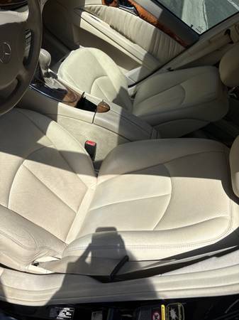 2005 Mercedes-Benz E320 — photo 8