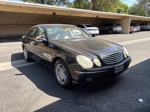 2005 Mercedes-Benz E320 — photo 1