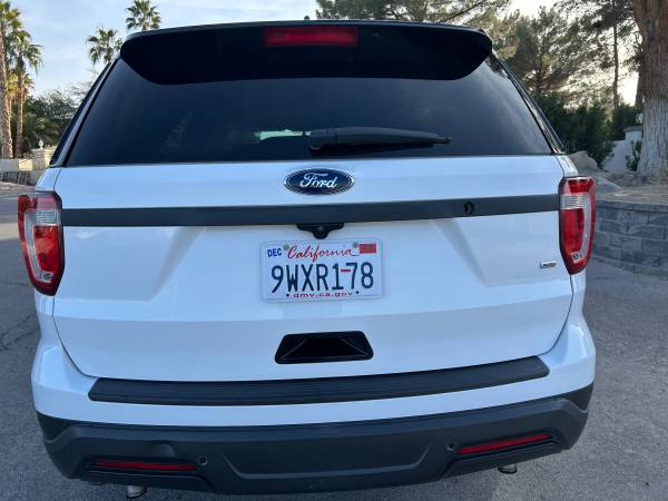 2018 Ford Explorer XLT 4dr 4x4 Automatic — photo 4