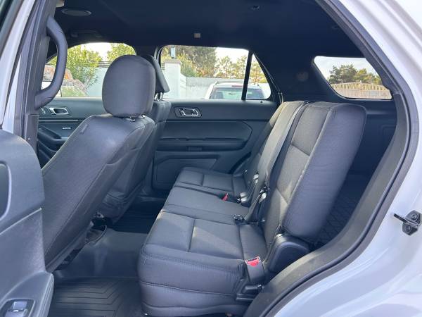2018 Ford Explorer XLT 4dr 4x4 Automatic — photo 8