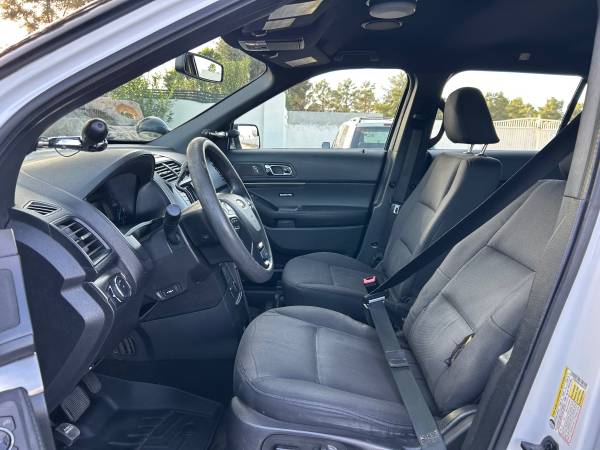 2018 Ford Explorer XLT 4dr 4x4 Automatic — photo 5