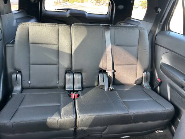 2018 Ford Explorer XLT 4dr 4x4 Automatic — photo 9