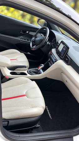 2019 Hyundai Veloster Turbo Ultimate 3dr Hatchback Automatic — photo 5