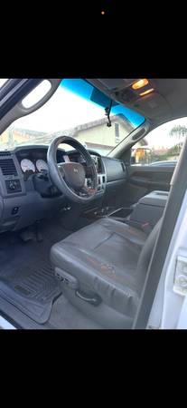 2008 Dodge RAM 2500 SLT 4x4 Quad Cab 160.5 in. WB Manual — photo 4