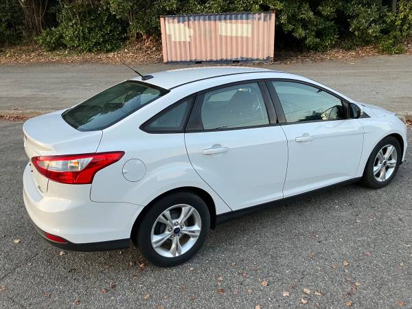2014 Ford Focus S 4dr Sedan Automatic — photo 6