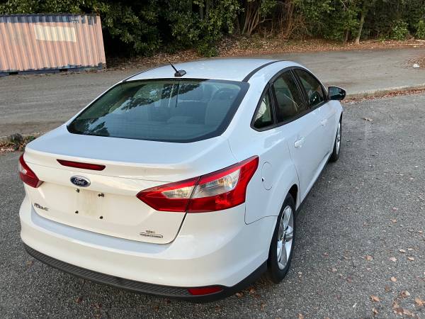 2014 Ford Focus S 4dr Sedan Automatic — photo 8