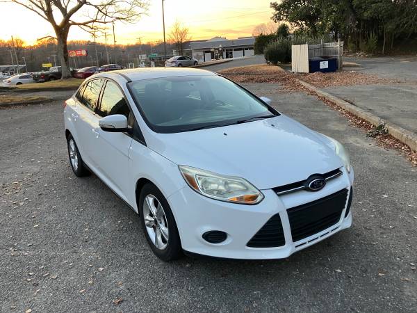 2014 Ford Focus S 4dr Sedan Automatic — photo 4