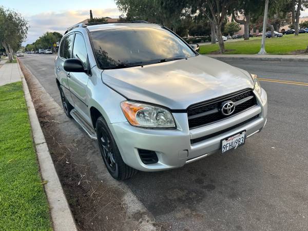2011 Toyota Rav4 Base — photo 4