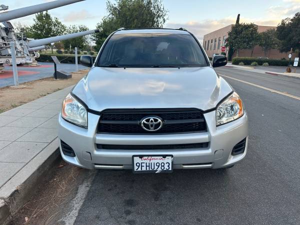 2011 Toyota Rav4 Base — photo 1