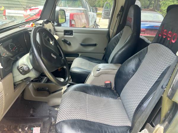 2004 Jeep Wrangler X 2dr 4x4 Manual — photo 12