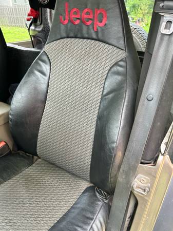 2004 Jeep Wrangler X 2dr 4x4 Manual — photo 6