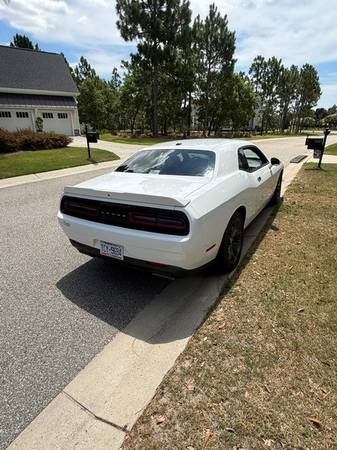 2019 Dodge Challenger R/T 2dr Rear-wheel Drive Coupe Manual — photo 8