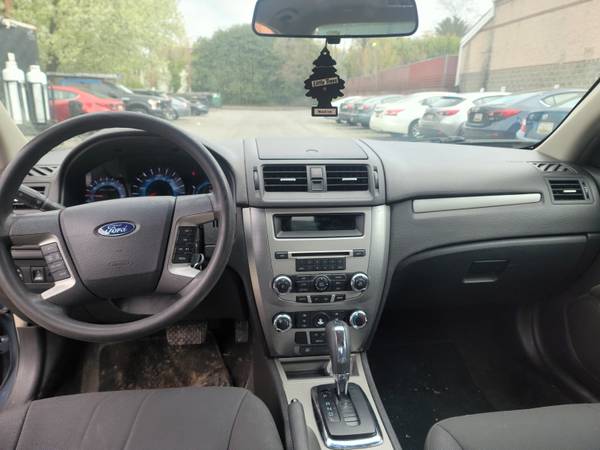 2012 Ford Fusion S 4dr Front-wheel Drive Sedan Manual — photo 7