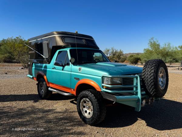 1995 Ford Bronco Base — photo 2
