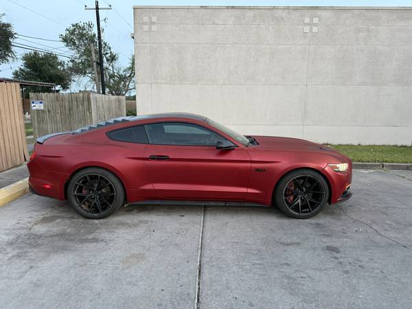 2015 Ford Mustang GT 2dr Fastback Manual — photo 1