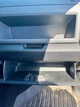 2014 RAM 1500 SLT 4x2 Quad Cab 140 in. WB Automatic — photo 12