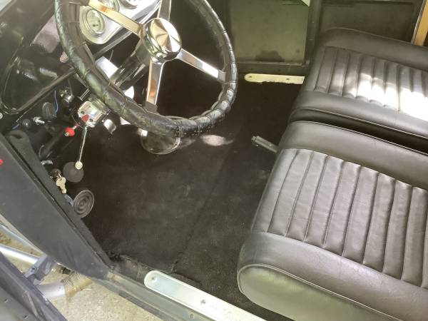 1931 Ford Modela Tudor — photo 11