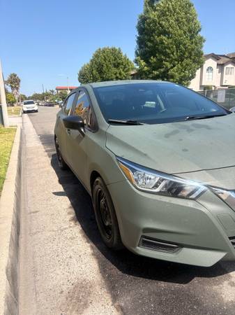 2020 Nissan Versa 1.6 S — photo 3