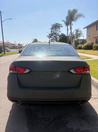 2020 Nissan Versa 1.6 S — photo 9