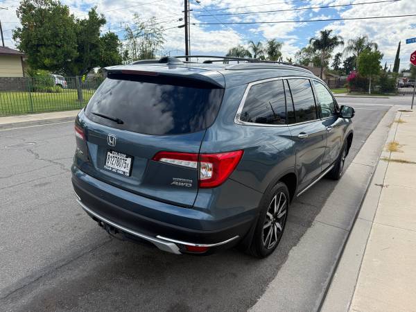 2021 Honda Pilot Touring 8 Passenger 4dr All-Wheel Drive Automatic — photo 2