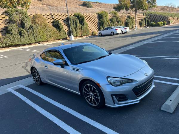 2017 Subaru BRZ Limited — photo 4