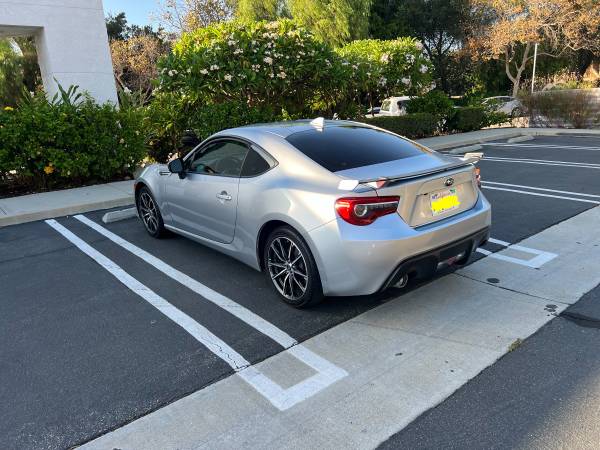 2017 Subaru BRZ Limited — photo 8