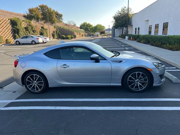 2017 Subaru BRZ Limited — photo 5