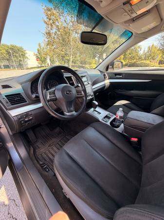 2013 Subaru Outback 2.5i Premium — photo 12