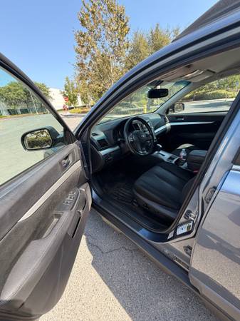 2013 Subaru Outback 2.5i Premium — photo 11