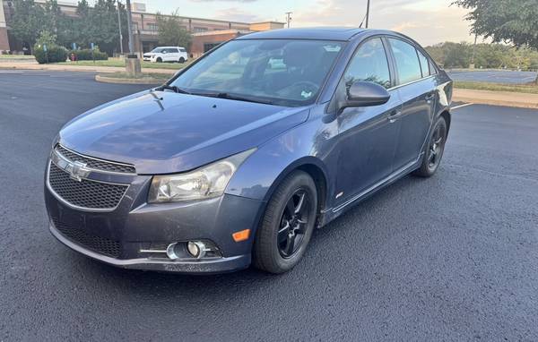 2014 Chevrolet Cruze LT 4dr Sedan Automatic — photo 2