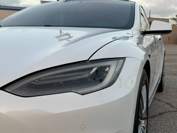 2021 Tesla Model S Long Range Plus — photo 8