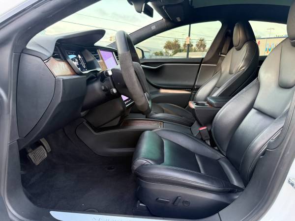2021 Tesla Model S Long Range Plus — photo 10