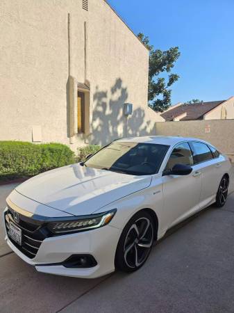 2022 Honda Accord Hybrid Sport 4dr Sedan CVT — photo 3